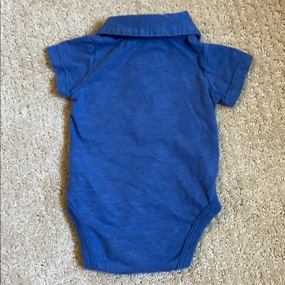 Carter’s Collared onesie set - Picture 3 of 7